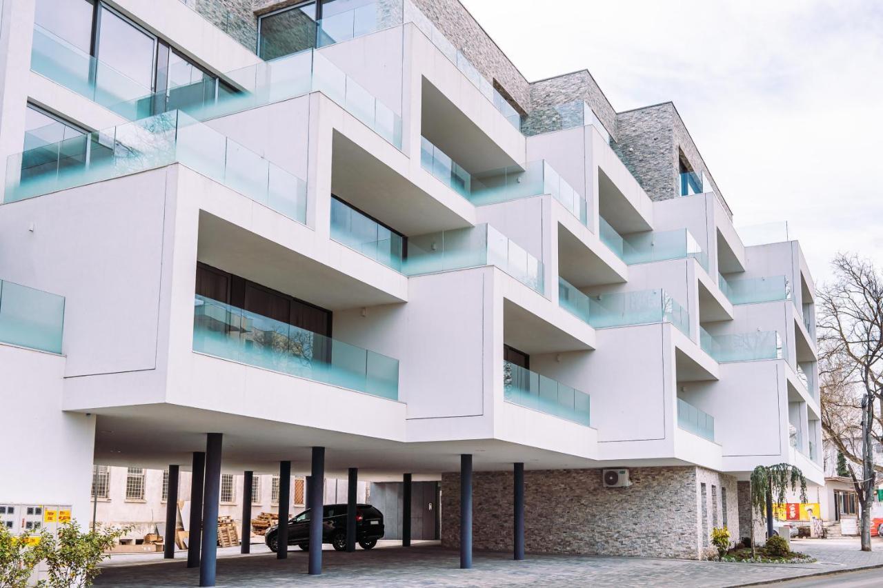 Amaris Aparthotel Западен Ефорие Екстериор снимка