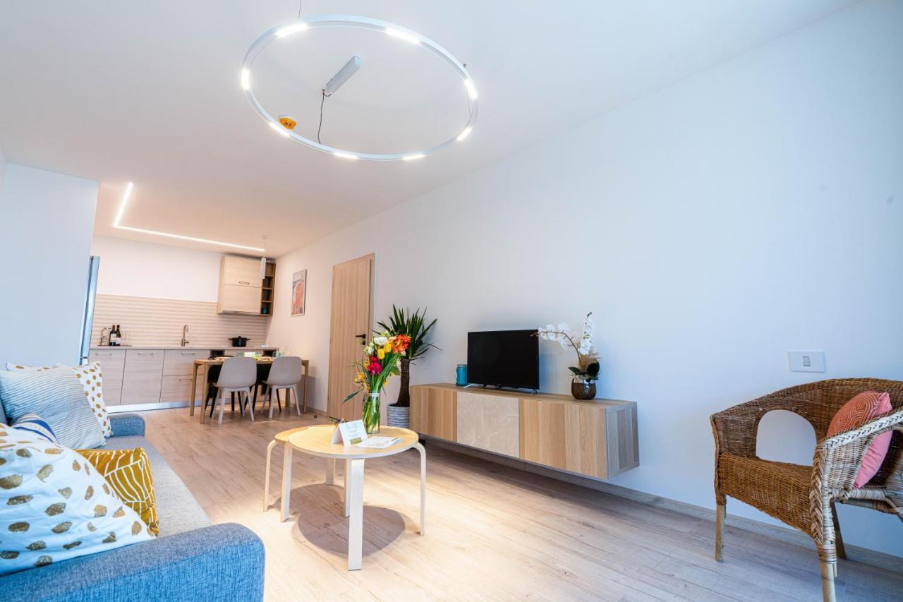Amaris Aparthotel Западен Ефорие Екстериор снимка